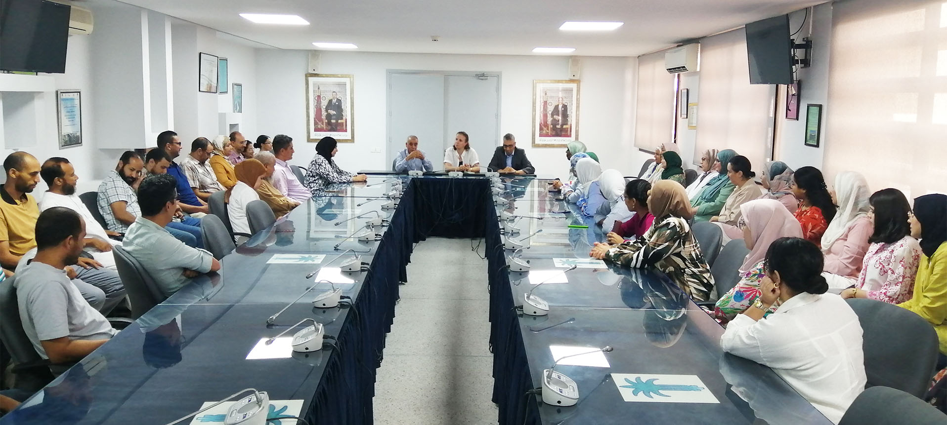 Cérémonie de passation entre Dr TAKOUI et Pr FOURAIJI, la nouvelle directrice du CHU de Marrakech