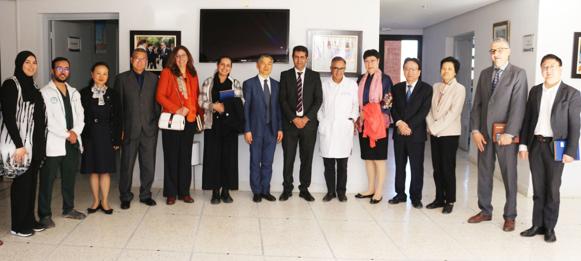 Visite d'une délégation sanitaire chinoise de la ville de Ningbo au CHU Mohammed VI de Marrakech